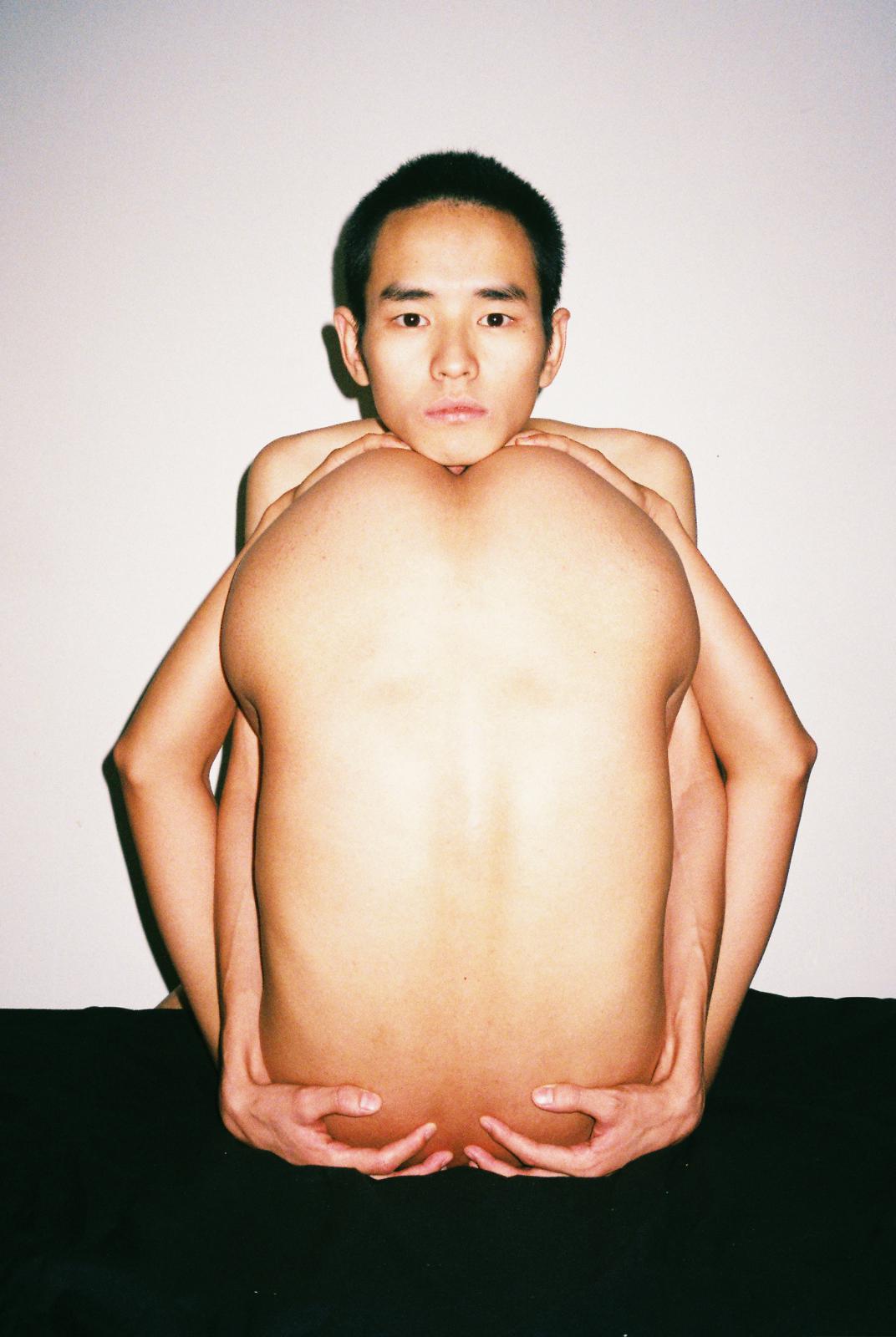 ren hang photography of china 6 - Ren Hang | Nude | Youth | Portrait photography - Ren Hang 任航