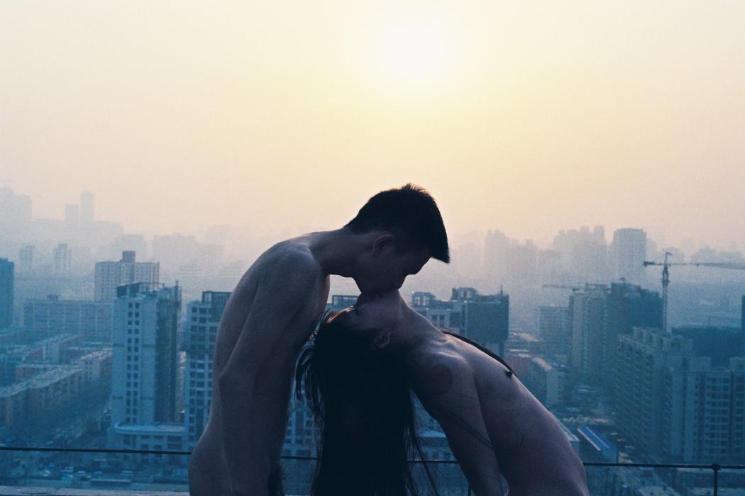 ren hang photography of china 8 - Ren Hang | Nude | Youth | Portrait photography - Ren Hang 任航