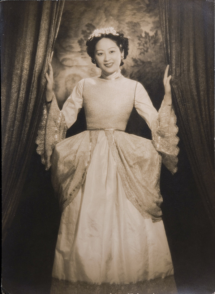 sam sanzetti shanghai 1930 1940 photography of china 107 - Sam Sanzetti (1) | Portrait photography | Studio photography | Colour | Shanghai - Sam Sanzetti