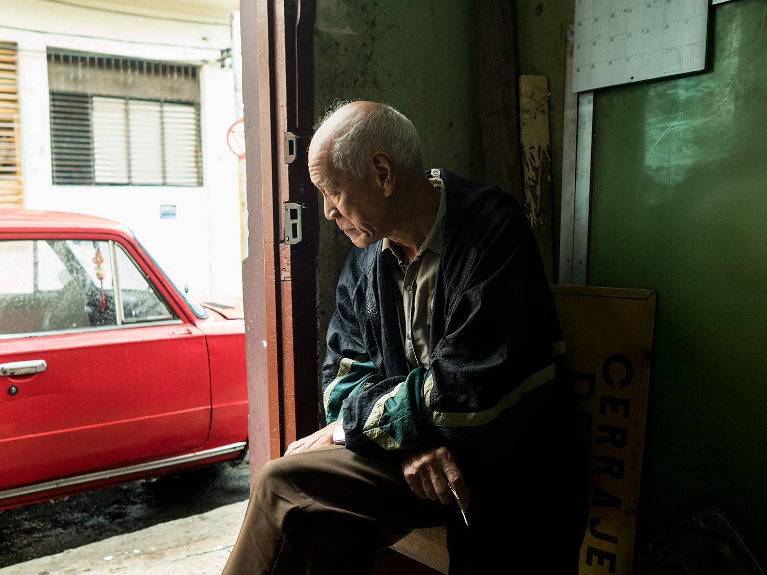 luis alarcon yellow last chinese in cuba photography of china 8 - Luis Alarcón | Documentary photography | Cuba | Chinese diaspora | Havana | Coolies - Luis Alarcón