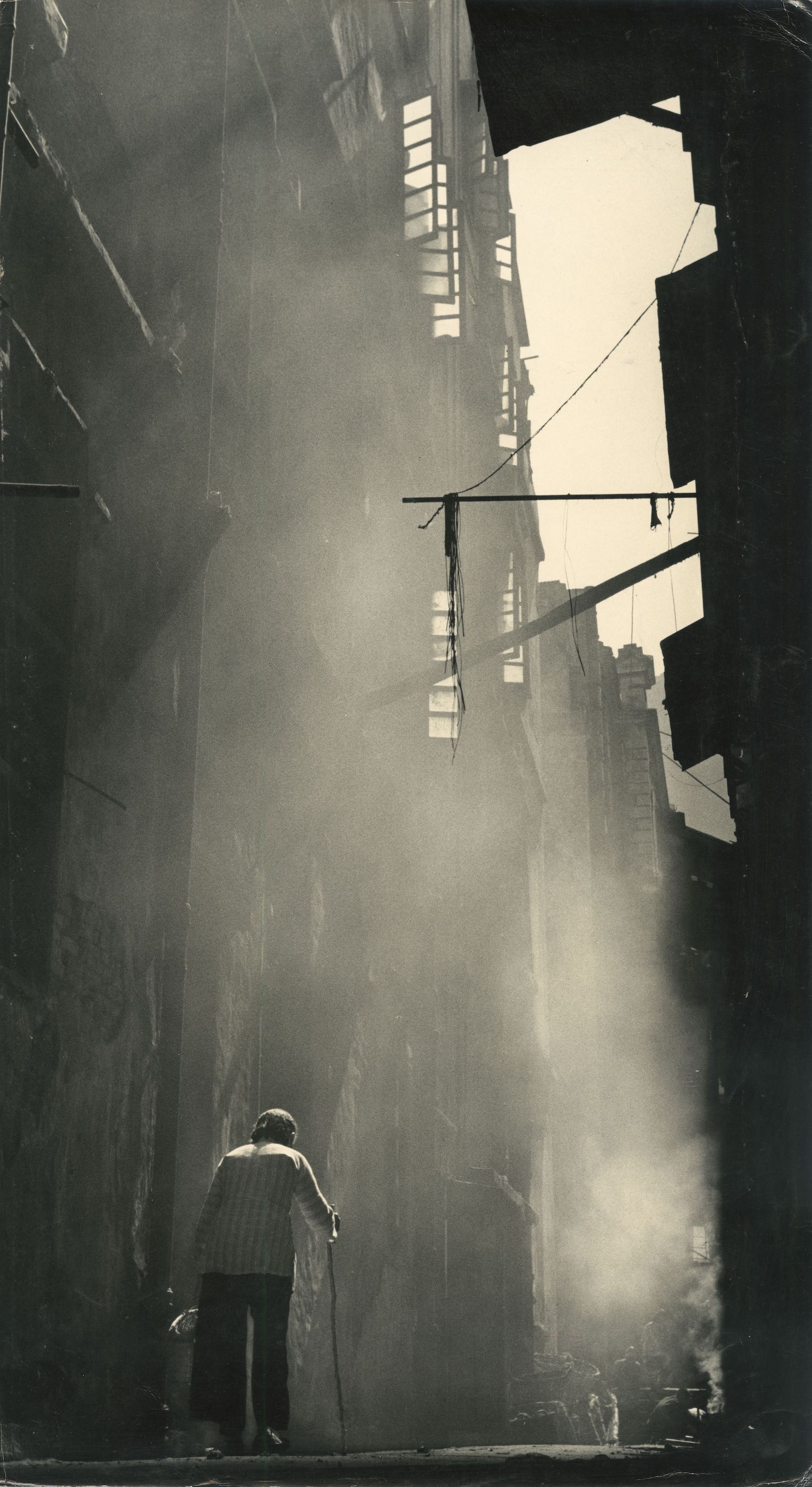 Fan Ho Back Alley Hong Kong 1956 Vintage Silver Gelatin Print courtesy of Blue Lotus Gallery - Photo London 2023 - Fan Ho |  - Spotlight on Photo London 2023