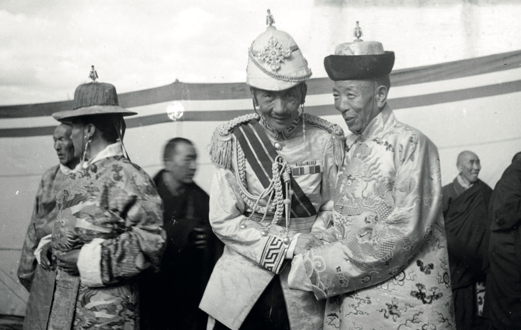 Tse Ten Tashi Commander in Chief Dzasa Kunsangtse Sonam Wangdu (1901 1972) (left) Gonsham Latsan Tibetan ambassador in Beijing (right) 1951 - \