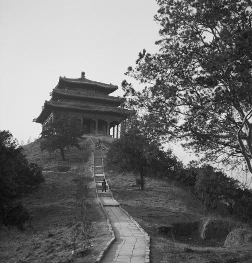 905 1223 Chine Un temple sur le haut d une colline 1933 1937 Helene Hoppenot - Hélène Hoppenot |  - Hélène Hoppenot