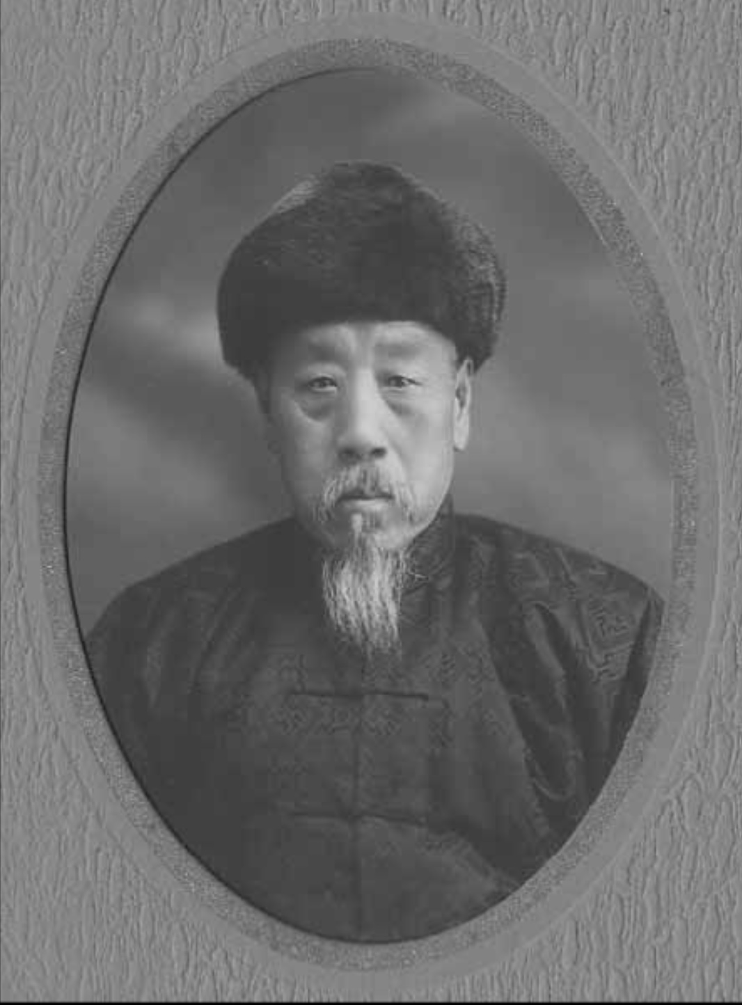 Chief comprador for Chandless Batouieff Company Tientsin China circa 1911 copie - Robert Henry Chandless |  - Robert Henry Chandless
