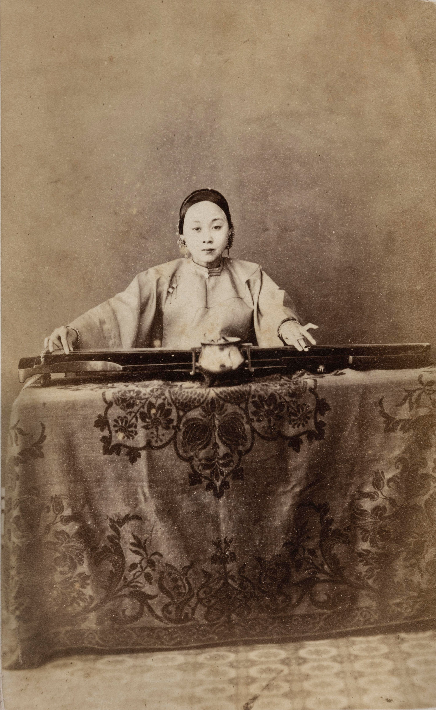  -  - Seizing Shadows: Rare Photographs by late Qing Dynasty Masters