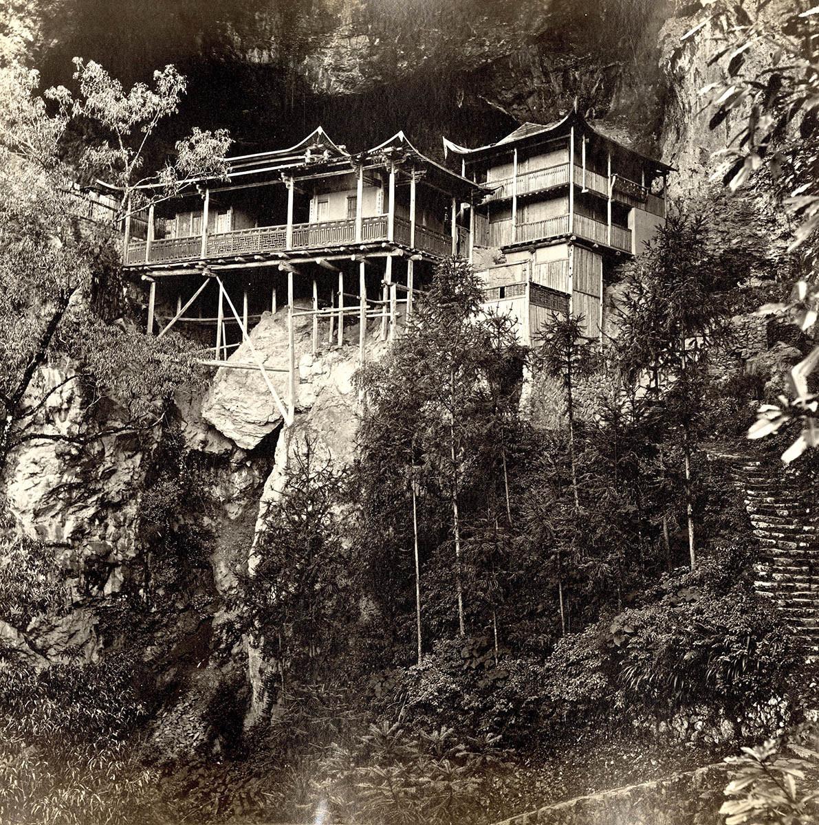 Lai Fong Fangguangyan Monastery 1870s Albumen silver print Courtesy of the Loewentheil Photography of China Collection - The Loewentheil Collection 1 |  - Seizing Shadows: Rare Photographs by late Qing Dynasty Masters