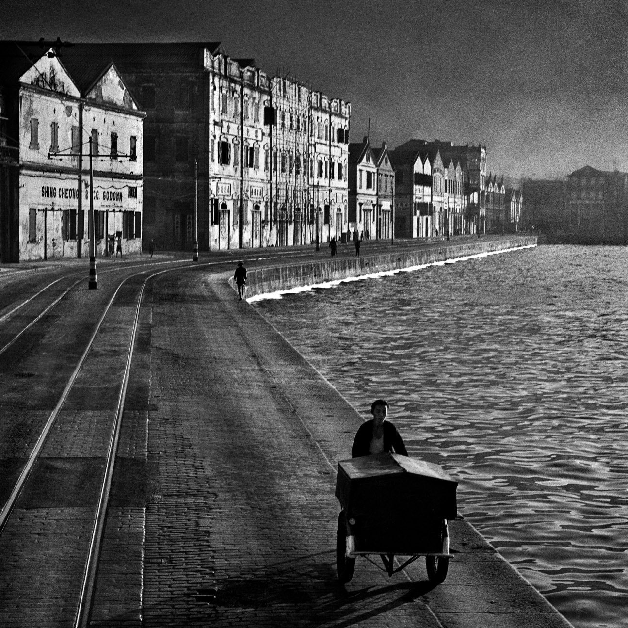 Fan Ho 何藩 As Evening Hurries By(日暮途遠) Hong Kong 1955 courtesy of Blue Lotus Gallery square