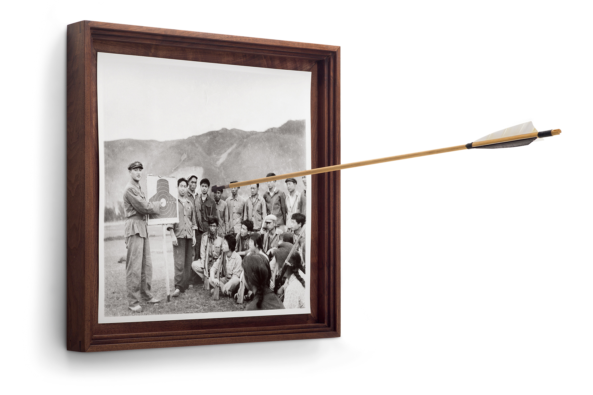 Cai Dongdong Off the Target Silver gelatin arrow in artists frame 54x54x80cm 2015 - Cai Dongdong |  - Cai Dongdong 蔡东东