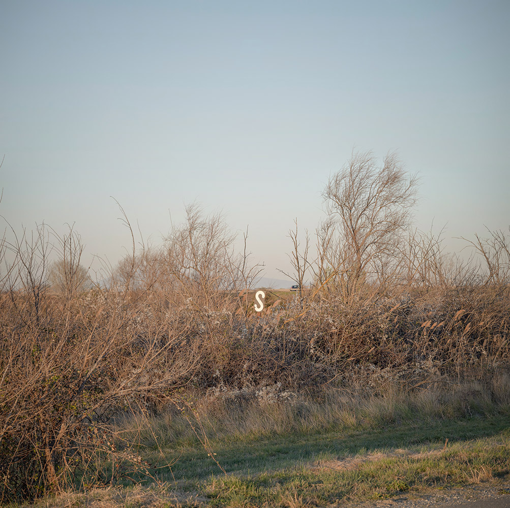 Sheng Wen Lo Landscape Number One Watch Out series France 2022 Courtesy of the artist - Arles 2023 - Here Near |  - Rencontres d'Arles 2023 | A State of Consciousness